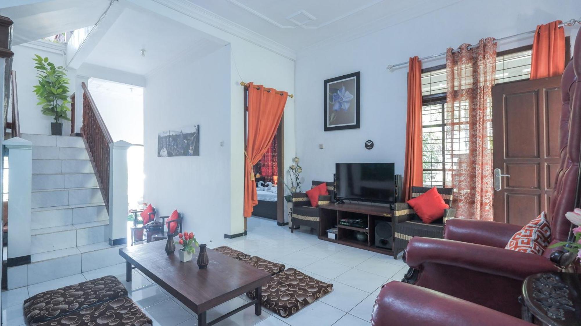 Villa Malang Puncak Buring Extérieur photo