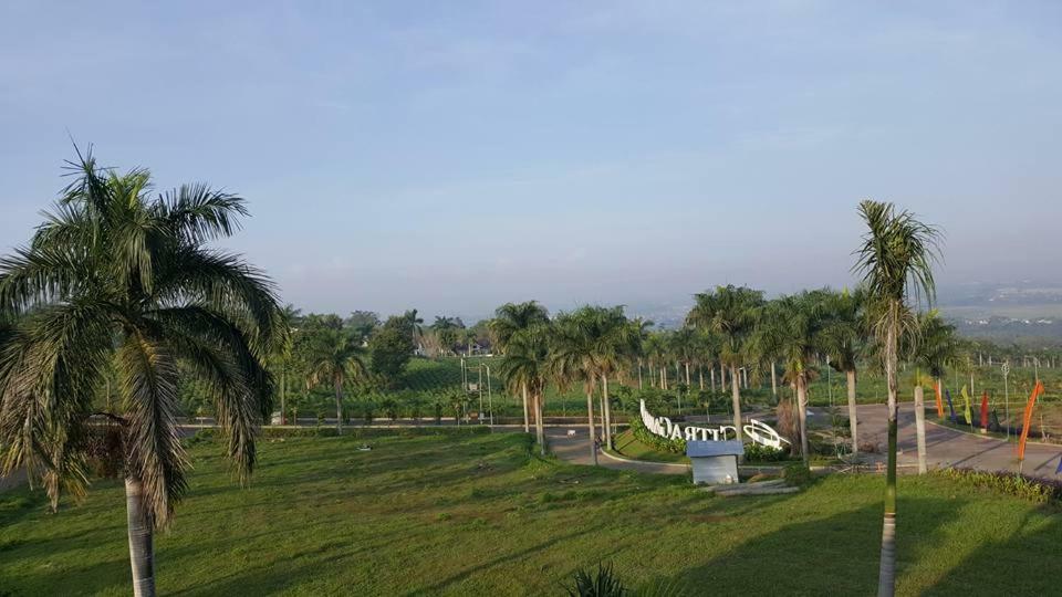Villa Malang Puncak Buring Extérieur photo